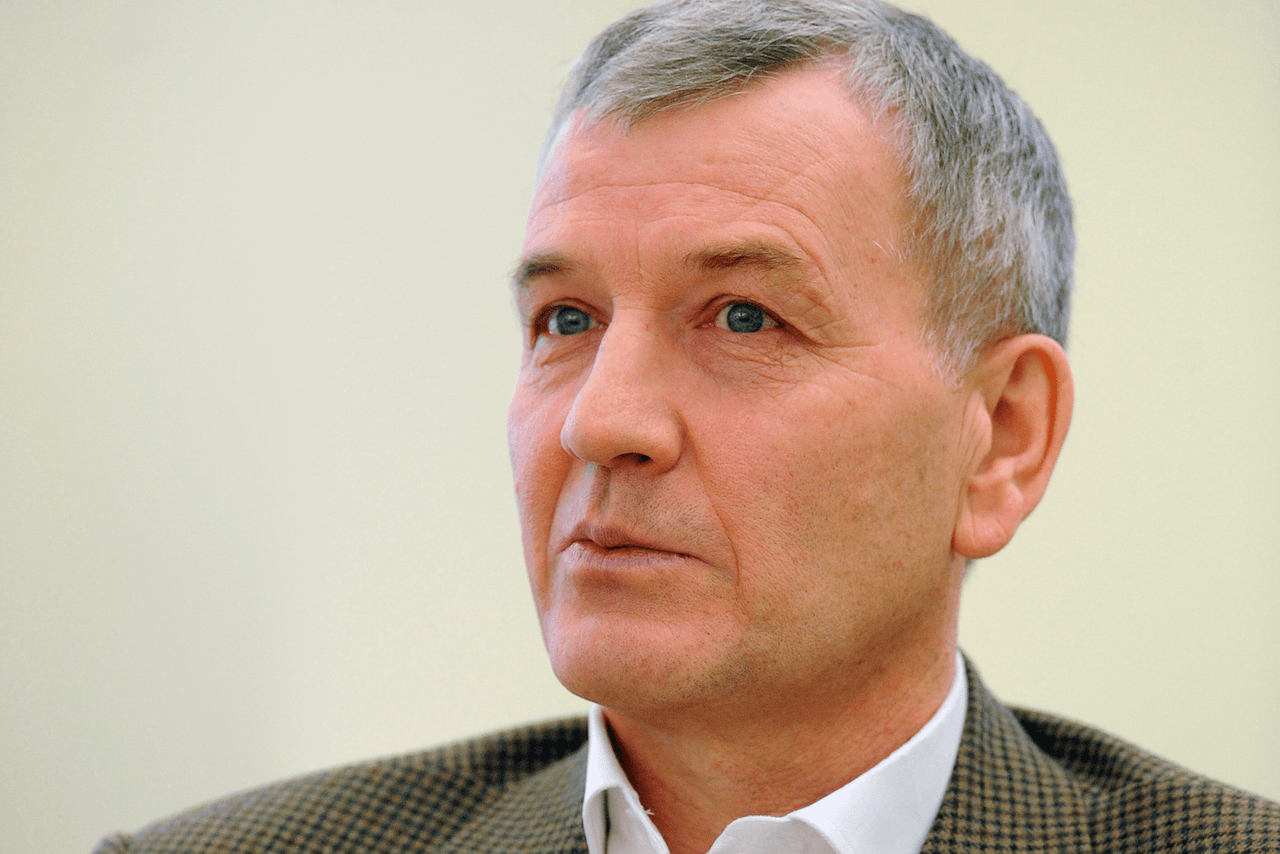 С автодилера «Рольф» и его основателя Сергея Петрова суд взыскал почти 20 млрд рублей по иску Генпрокуратуры