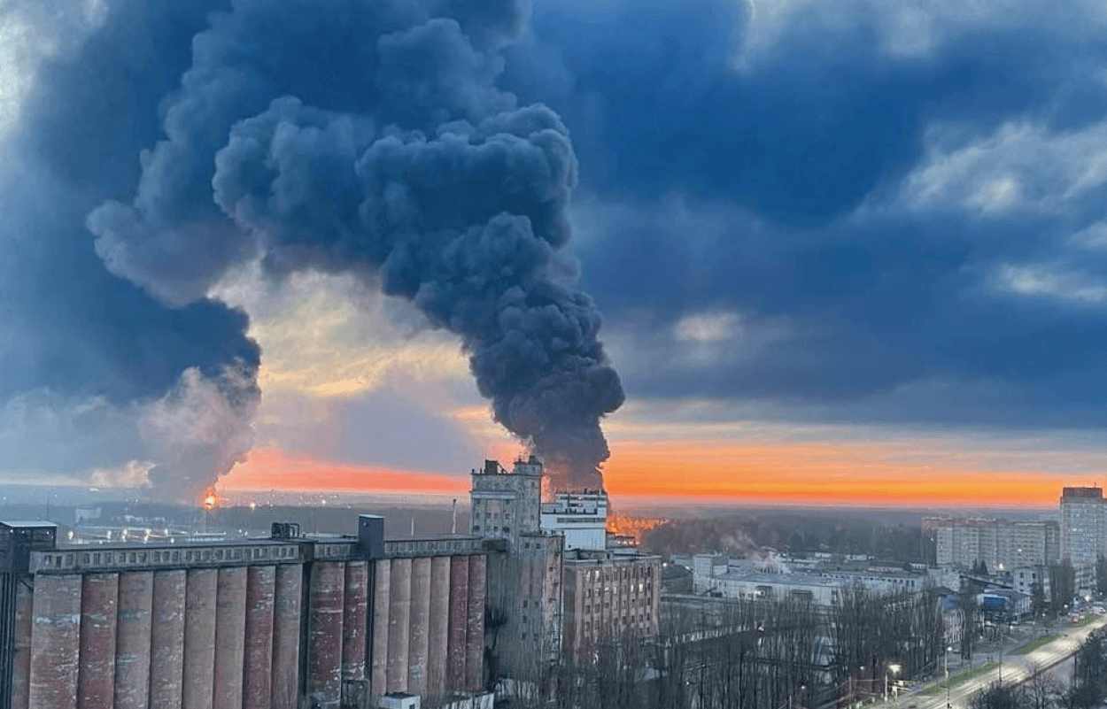 В Брянске произошел пожар на нефтебазе «Транснефть-Дружба»