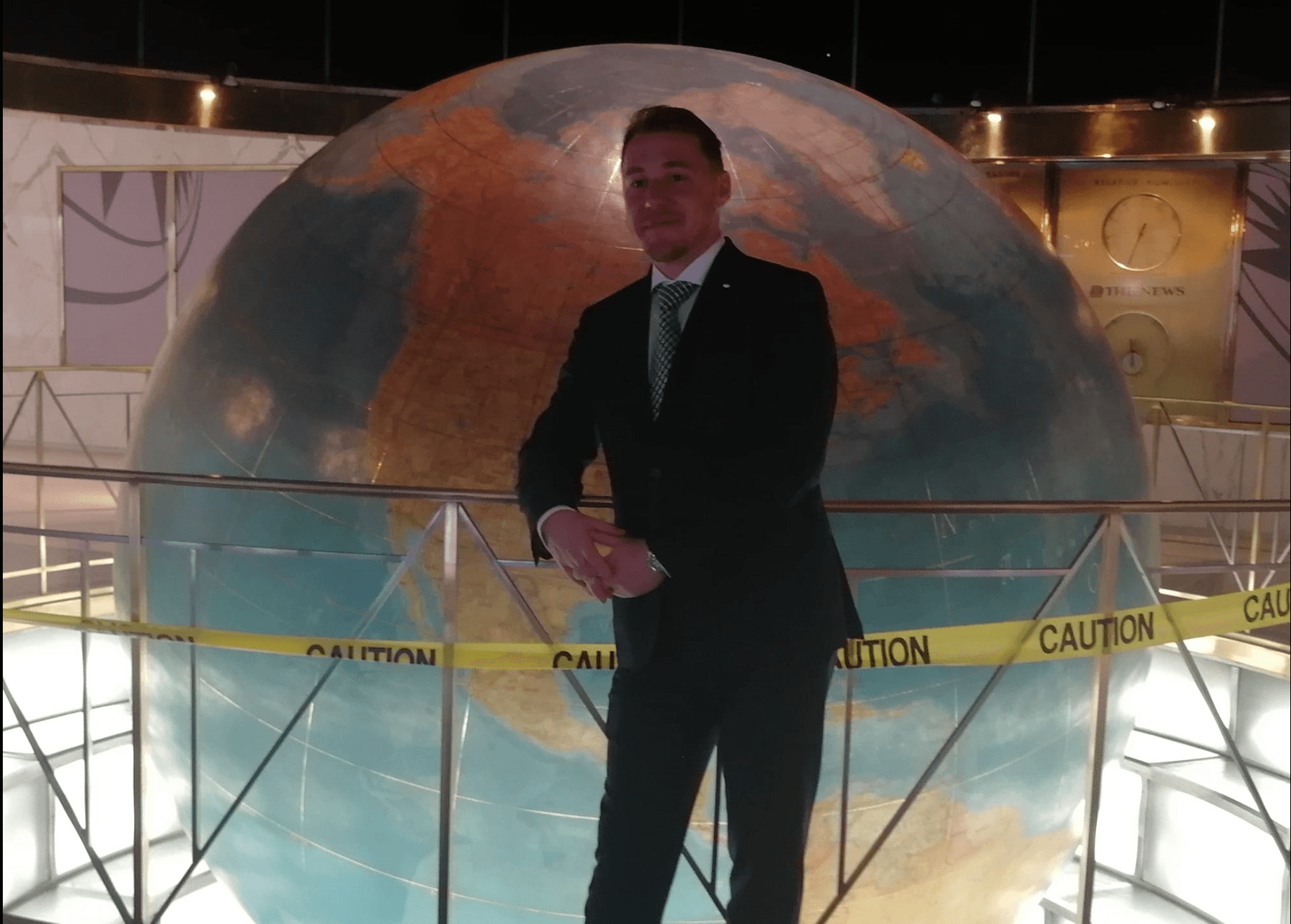 ГРУшник, пытавшийся устроиться в Международный уголовный суд, называл Путина «раковой опухолью» и ретвитил публикации Bellingcat о ГРУ