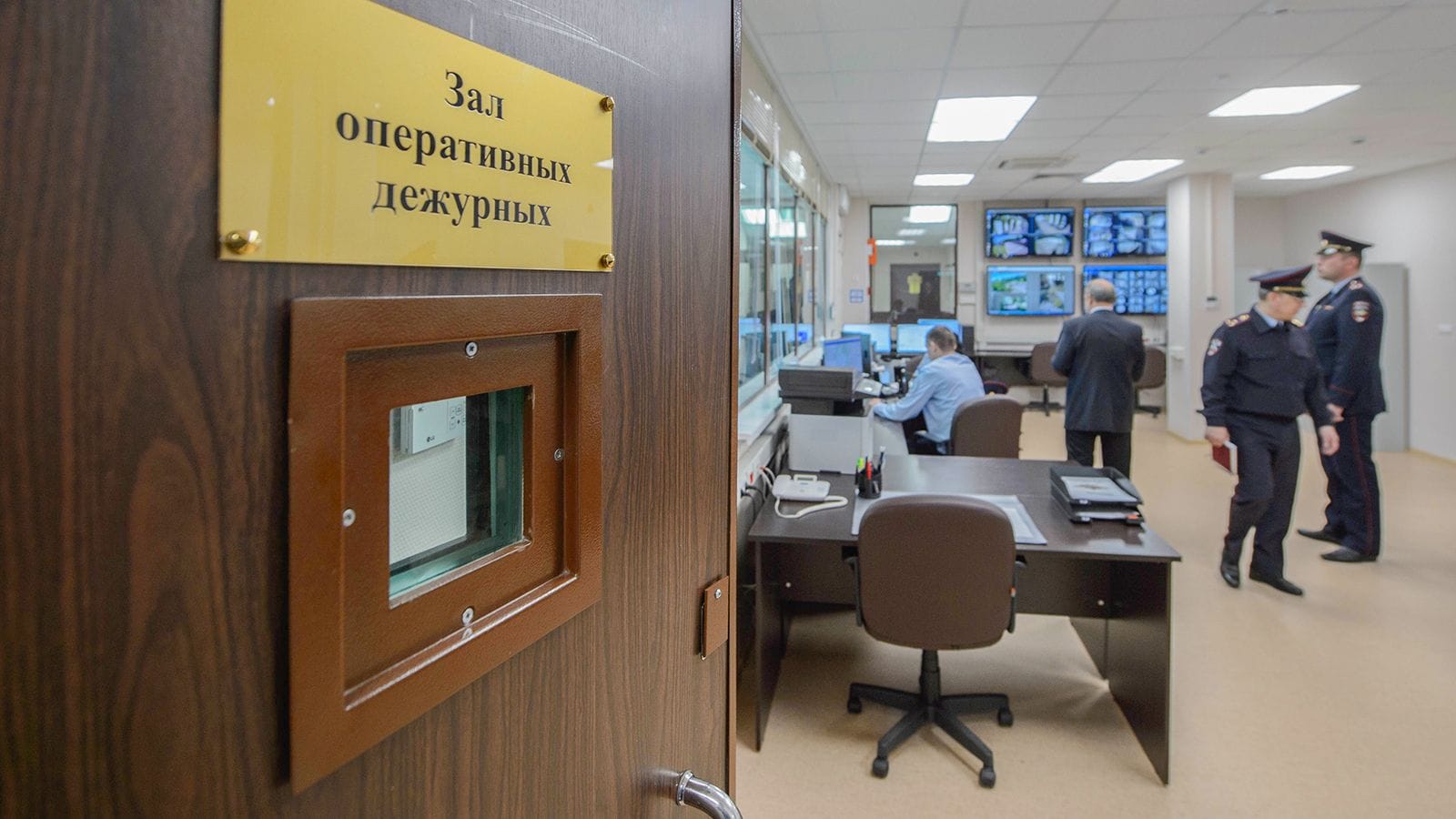 Московская полиция передает в военкоматы всех заявителей и задержанных, годных к военной службе — Baza