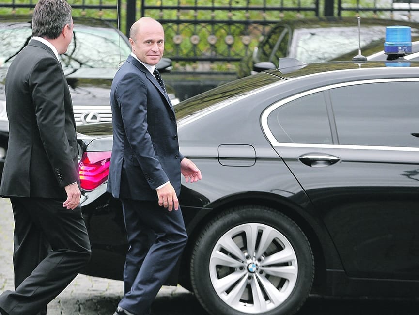 Под Колпаковым: как глава управделами президента стал миллиардером, помогая Путину прятать наворованное