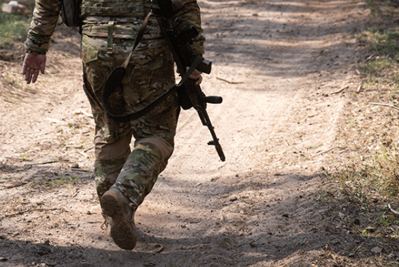 В Брянске ввели план «Сирена» из-за стрельбы в срочника на военном складе. Выяснилось, что в него стрелял сослуживец
