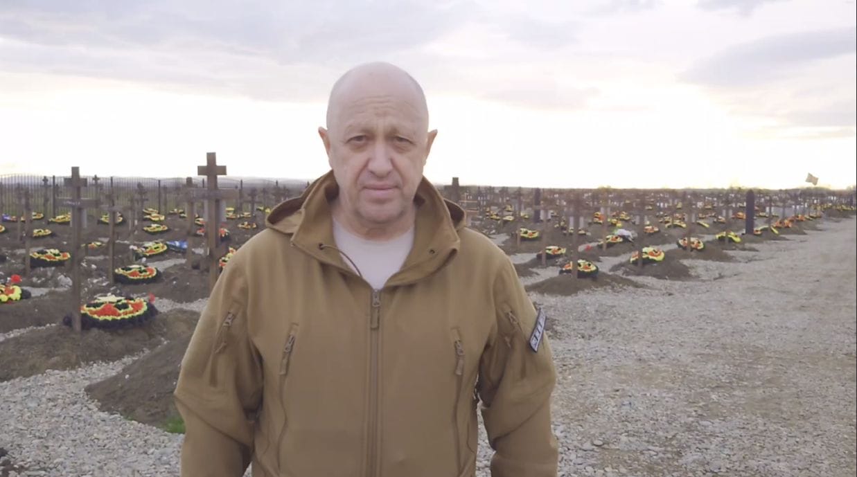 «Пусть это станет для всех уроком. Идти всегда надо до конца». Z-каналы и «военкоры» пишут о смерти Пригожина