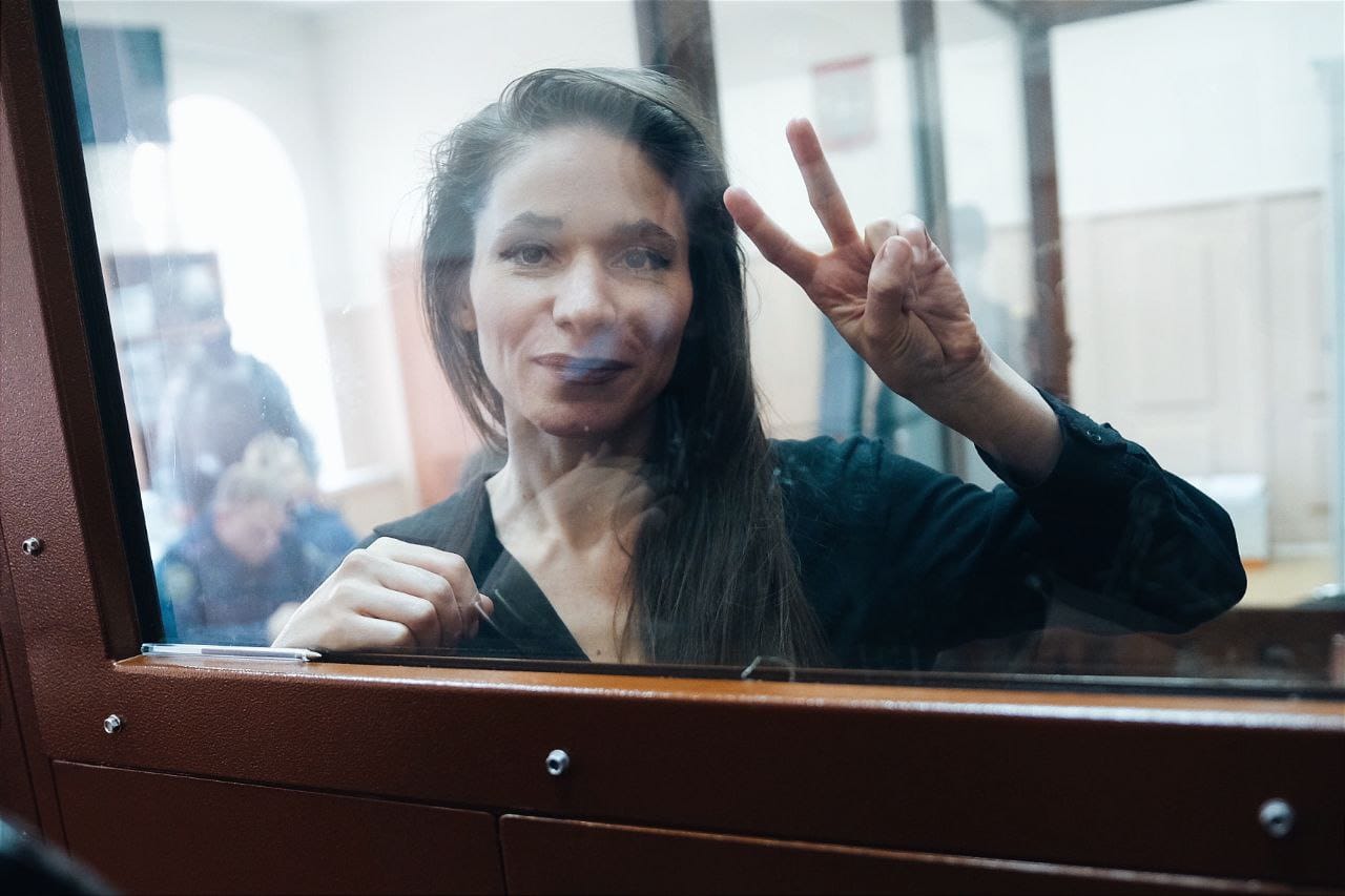 Журналистку SotaVision Антонину Фаворскую арестовали на два месяца по делу об участии в работе ФБК