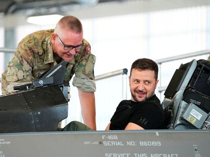 Зеленский подтвердил получение Украиной самолетов F-16