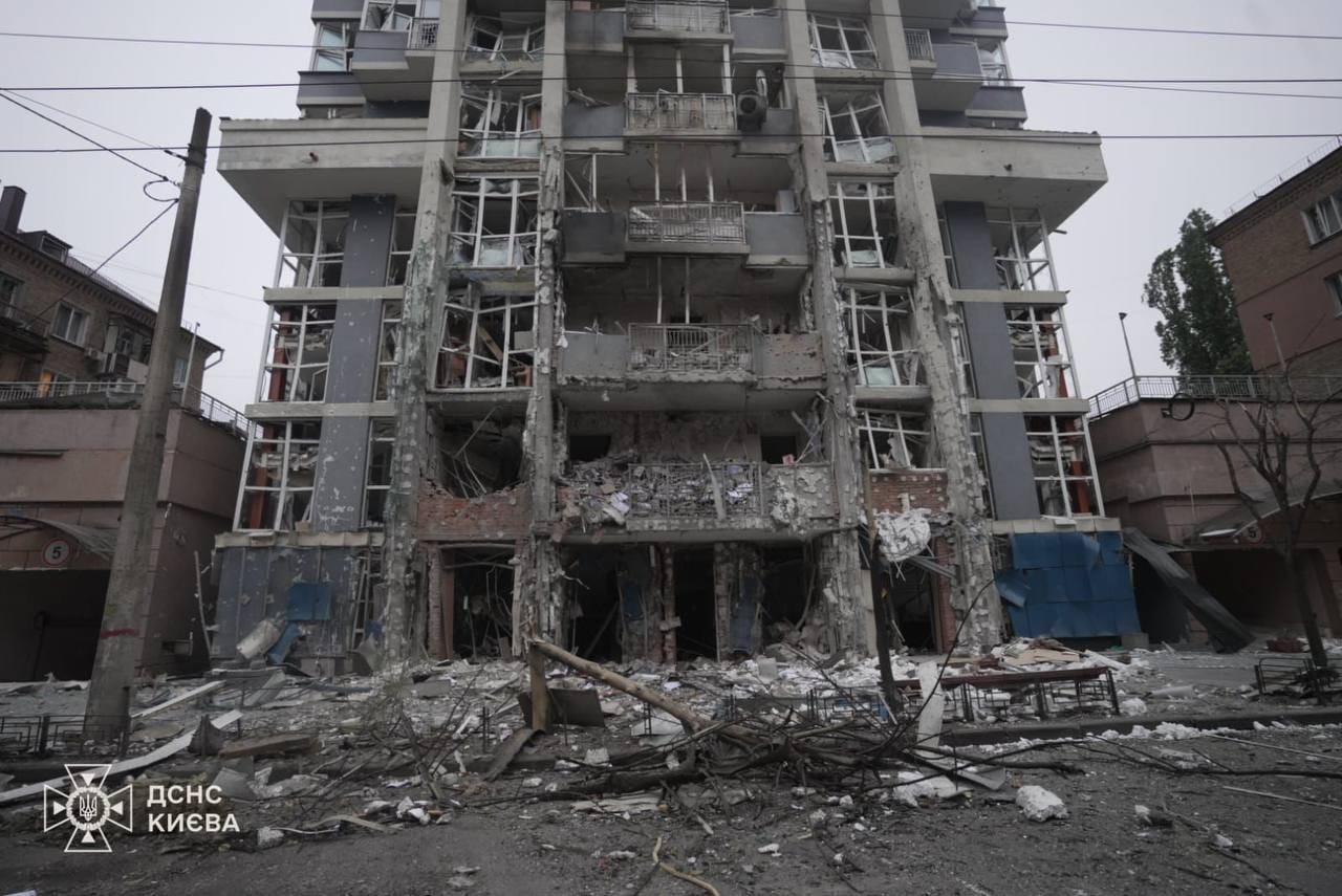 Россия выпустила по Украине рекордное число дронов и почти 70 ракет. Среди погибших — дети