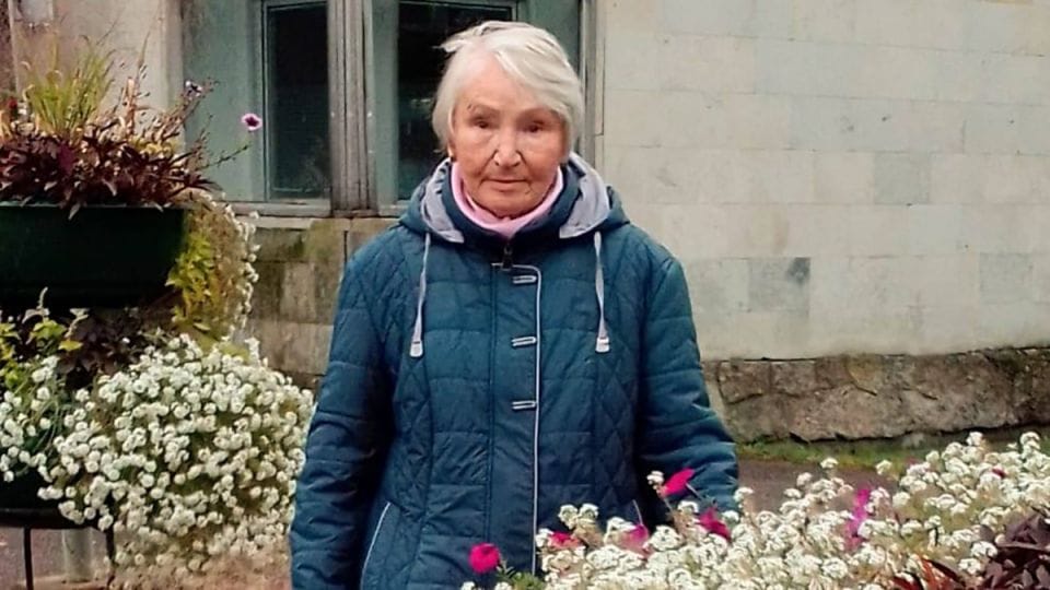 Блокадницу из Петербурга мошенники убедили, что они из ФСБ, и заставили работать на себя, а полицейские делают ее единственной виноватой