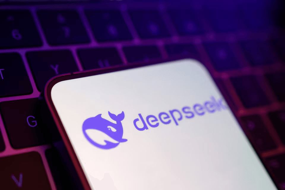 DeepSeek помогает китайской армии и обходит американские санкции — Reuters