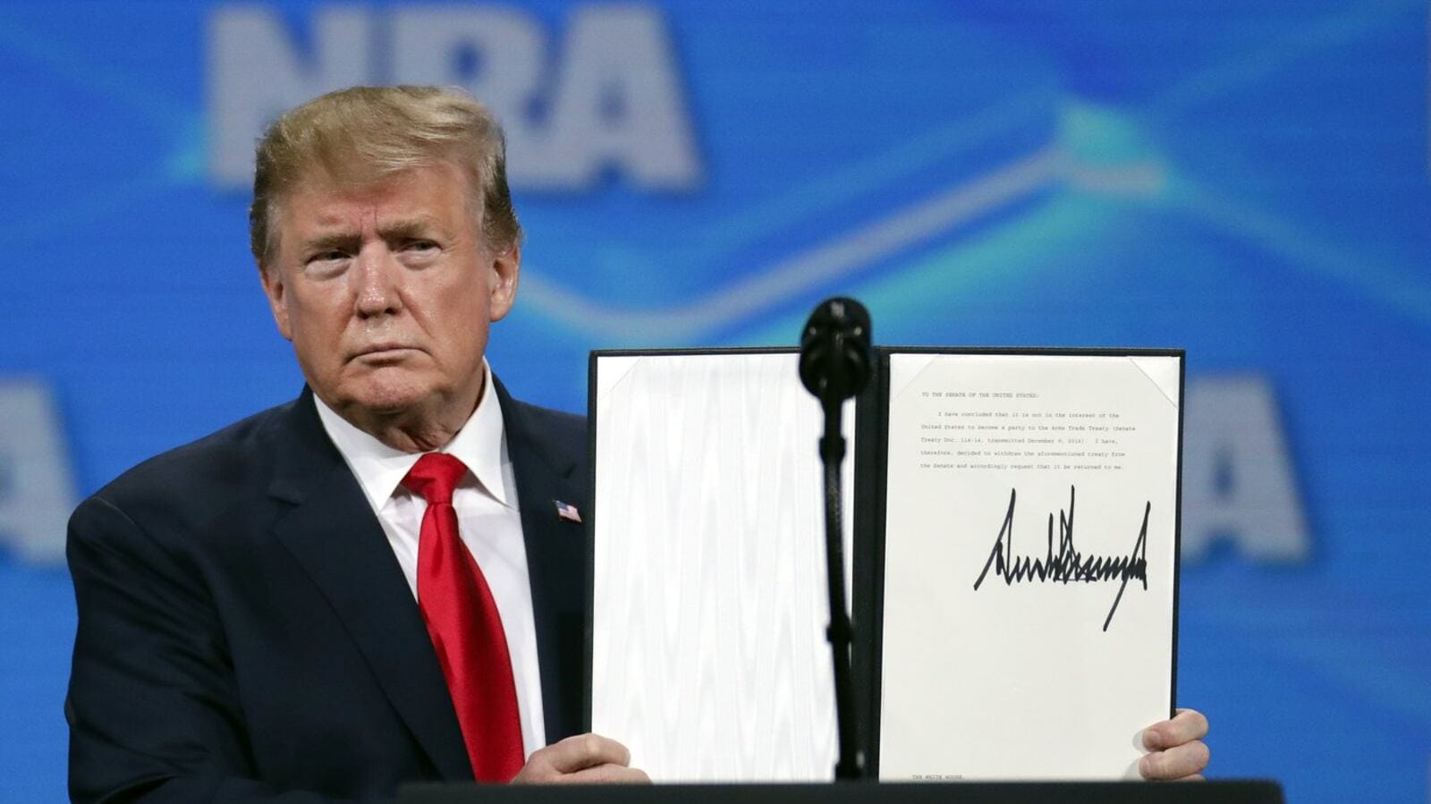 Не стоит и бумаги, на которой написан: любой договор, закрепляющий территориальные завоевания России в Украине, будет юридически ничтожным