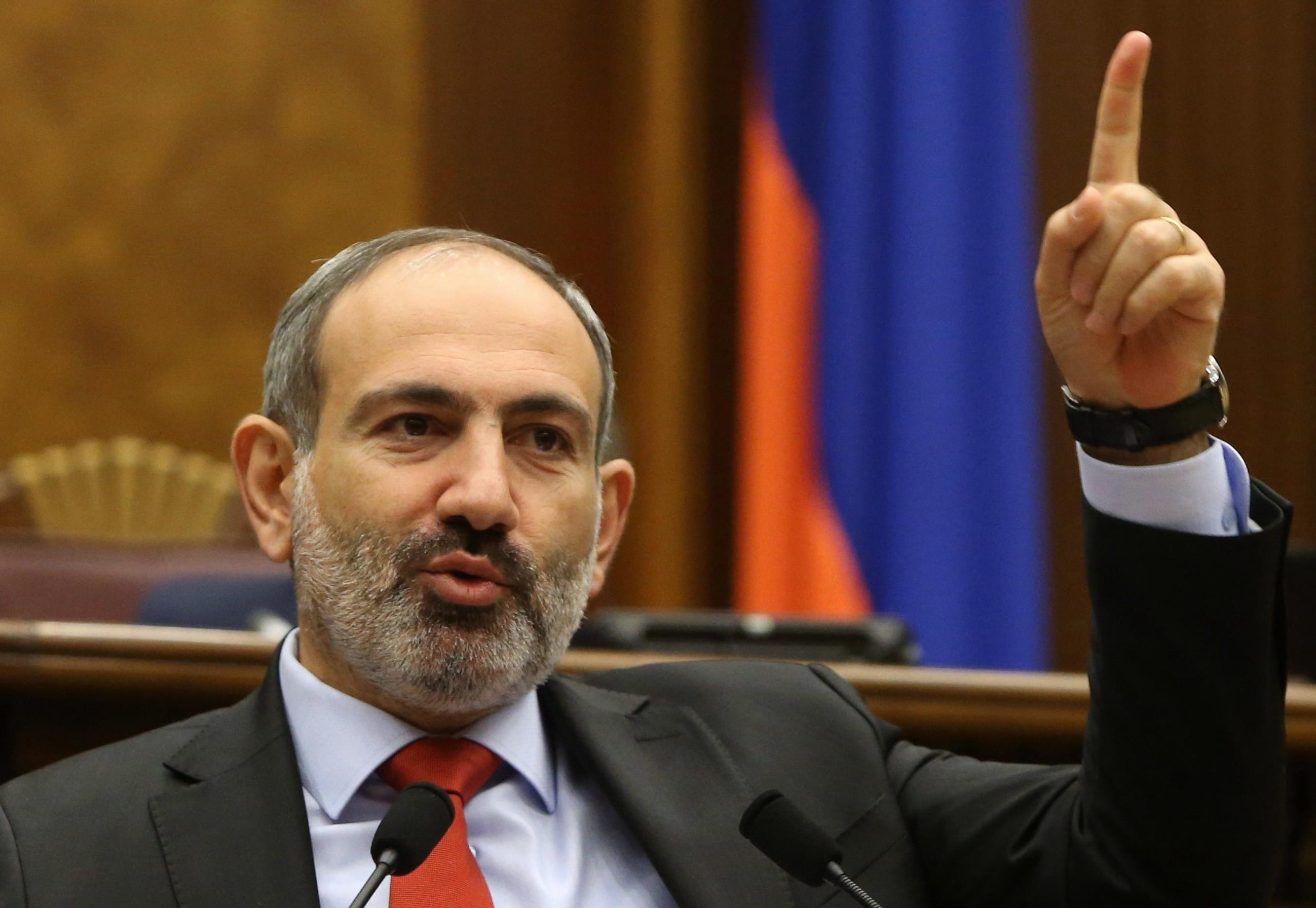 Нет у революции конца. Продолжая «уличную стратегию» реформ, Пашинян рискует превратиться в Уго Чавеса