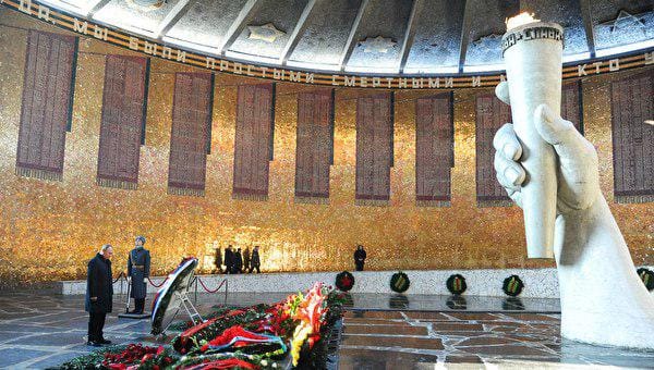 Без памяти от гордости. Как власть отбирает и использует исторические юбилеи