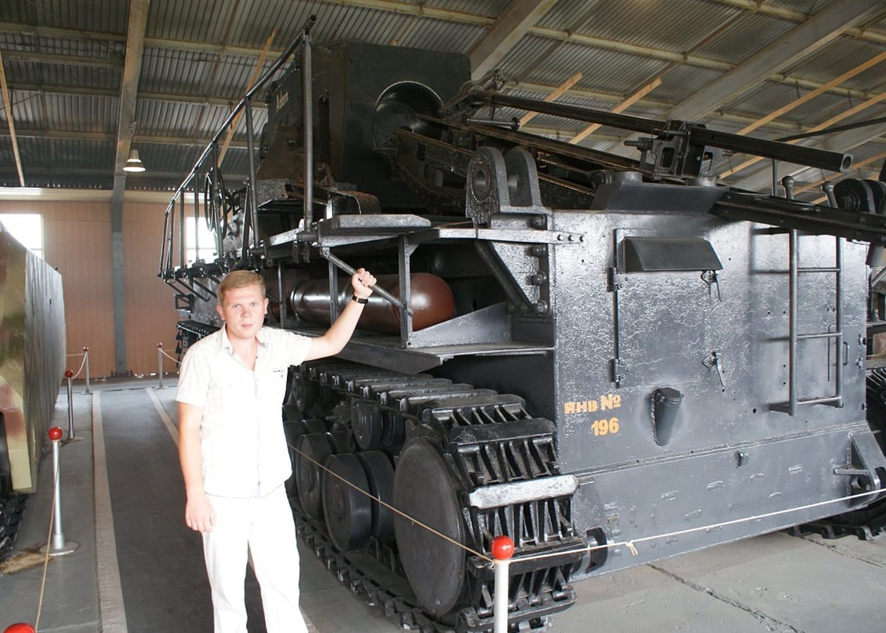 На оккупированной территории Украины снова подорвали автомобиль с пророссийским чиновником. Он погиб