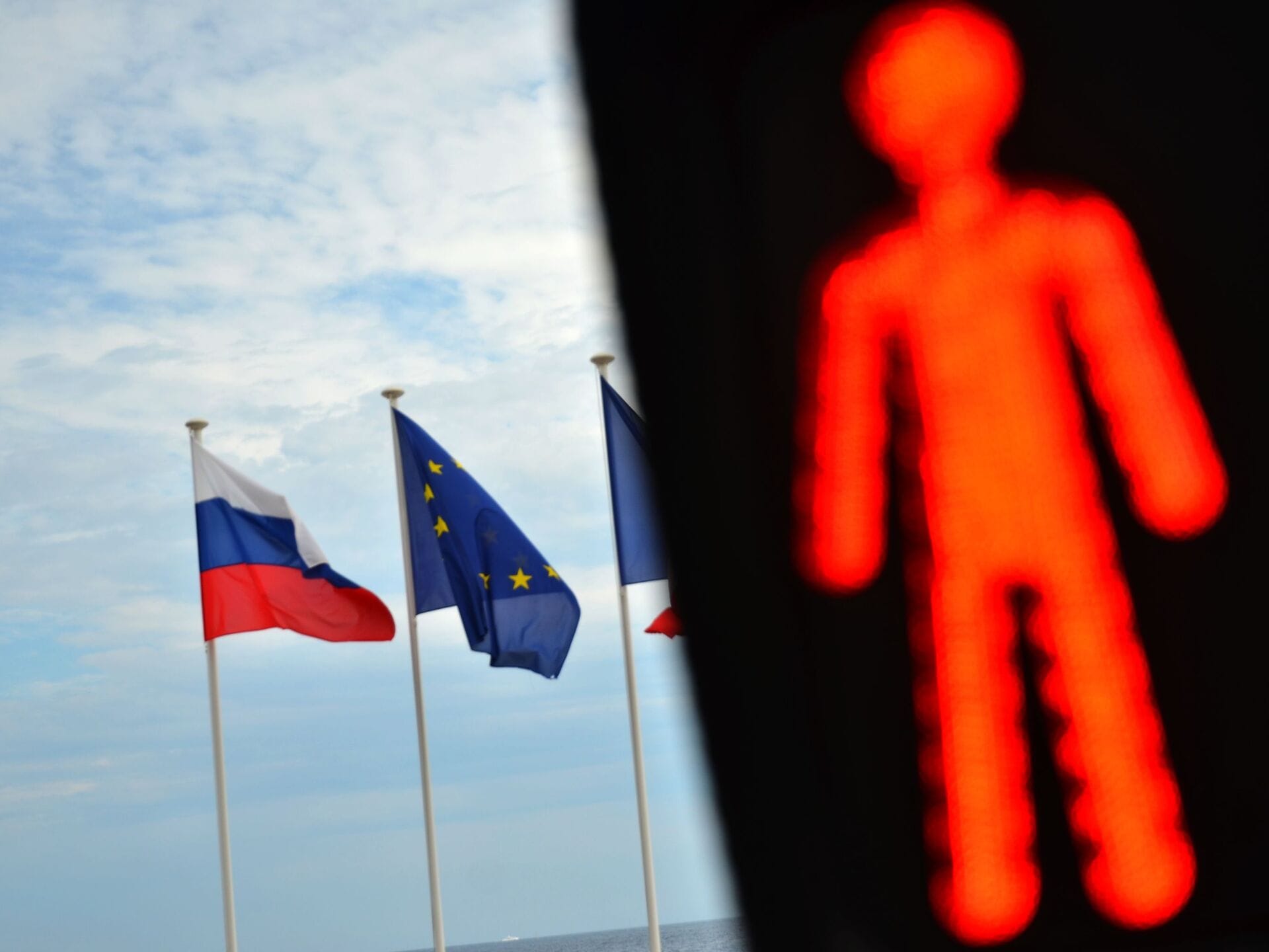 Еще даже не начинали. Владислав Иноземцев о том, каких новых санкций стоит ждать России и почему они вряд ли остановят Путина