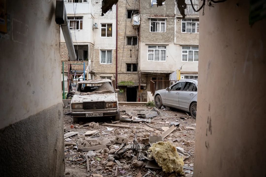 Миссия ООН в Нагорном Карабахе отчиталась об отсутствии «видимых разрушений» гражданской инфраструктуры. Фото с мест говорят об обратном