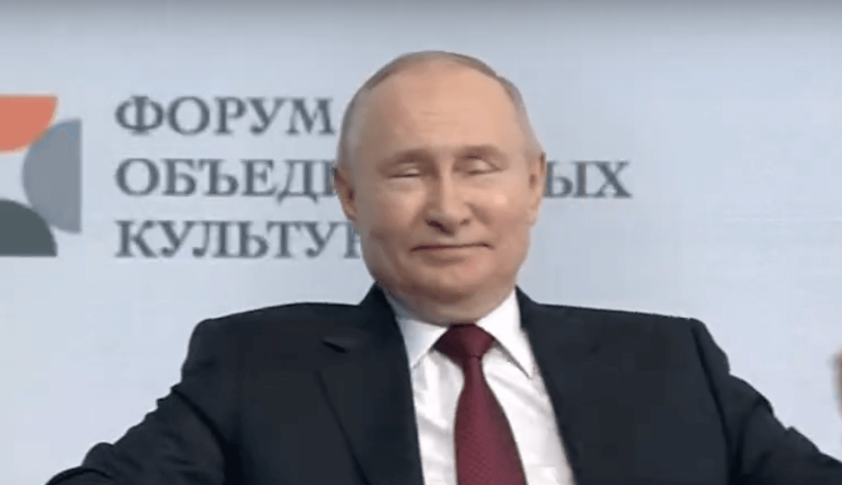 Путин на Международном культурном форуме говорил о ЛГБТ-«трансформаторах» и призывал «думать головой» высказывающихся против войны