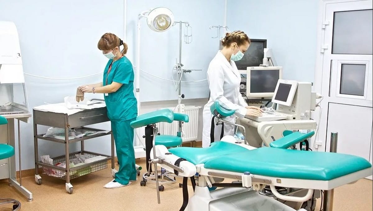 Путин заявил об отсутствии в РФ запрета абортов. При этом более чем в 10 регионах частные клиники аборты уже не проводят