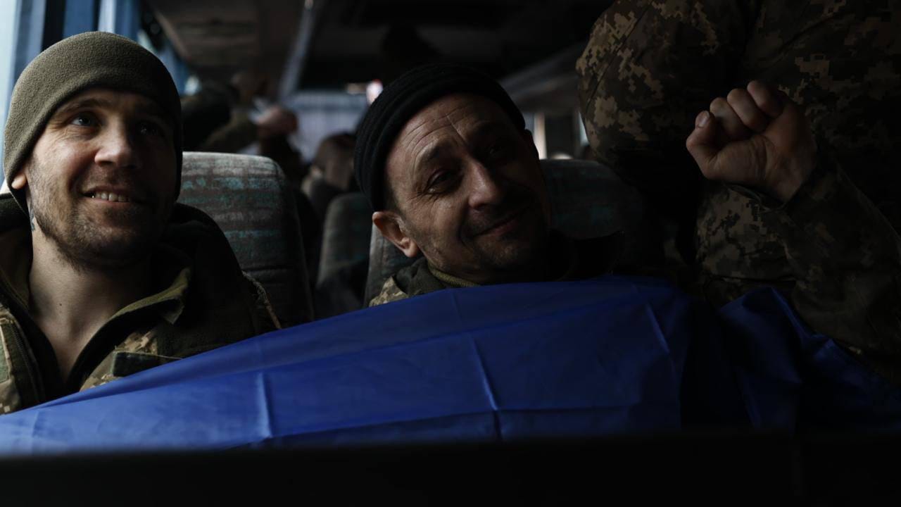 Россия и Украина обменялись пленными по формуле 150 на 150