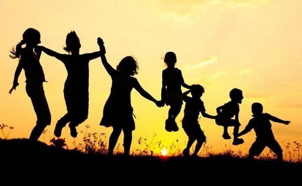 50% детей из многодетных семей в России живут за чертой бедности — Росстат