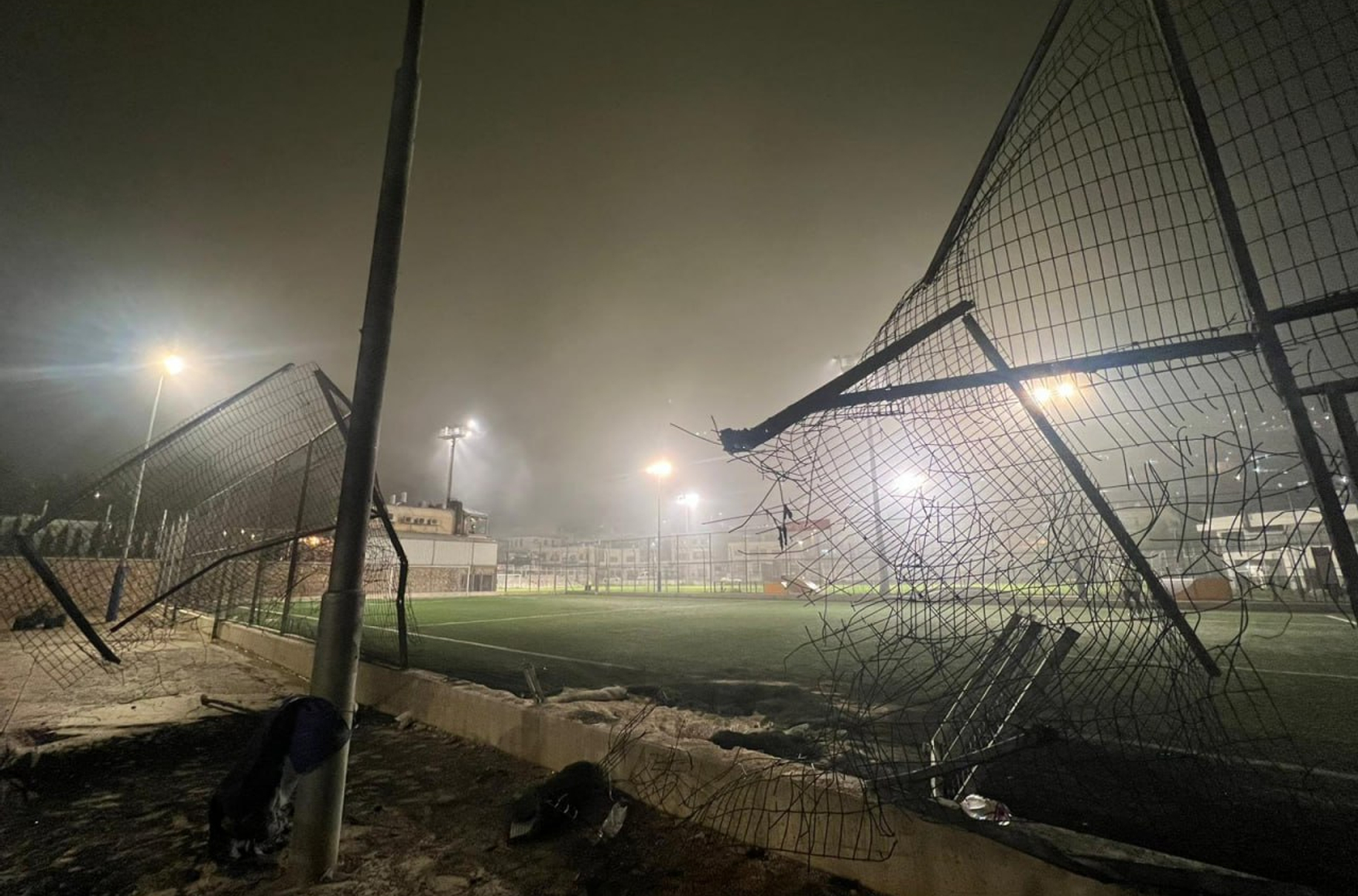 Последствия обстрела поселка Мадждаль-Шамс на Голанских высотах